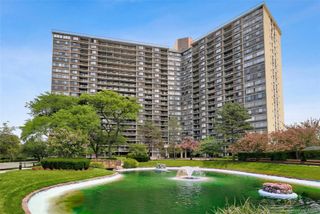 2 Bay Club Drive 11A, Bayside, NY 11360