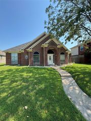5606 Allen Lane, Rowlett, TX 75088