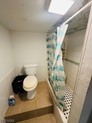 158 Haledon Ave, Prospect Park Boro, NJ 07508