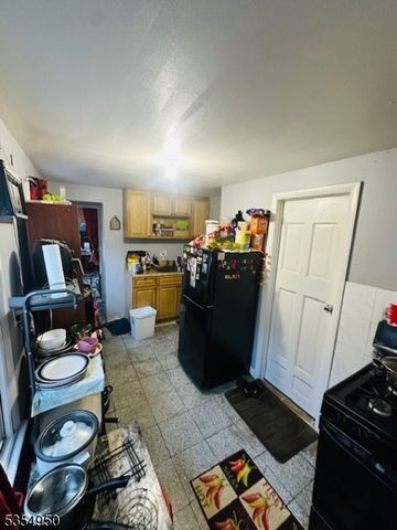 158 Haledon Ave, Prospect Park Boro, NJ 07508
