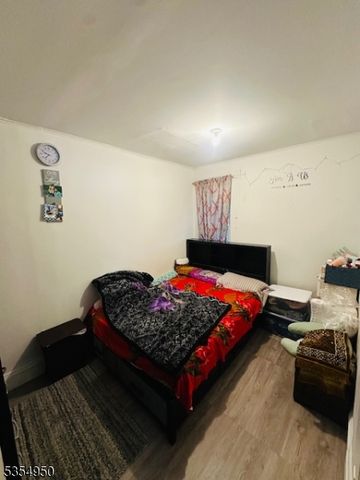 158 Haledon Ave, Prospect Park Boro, NJ 07508