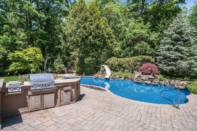 1 Sarah Drive, Dix Hills, NY 11746