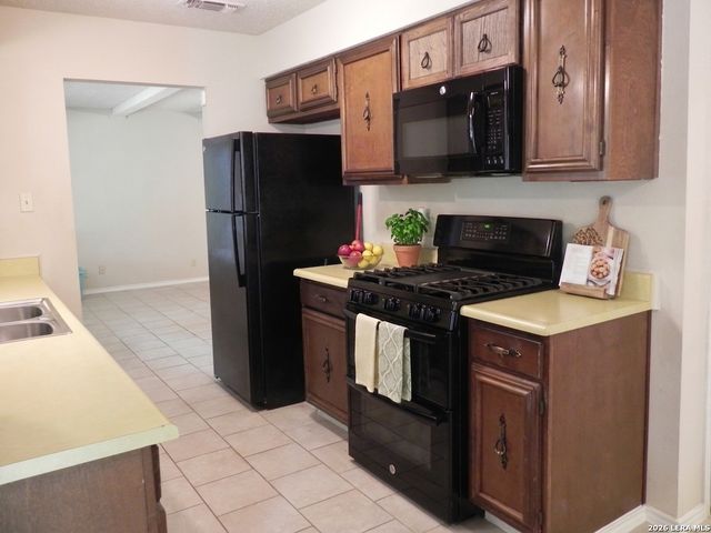 4727 HIDDEN CRK, San Antonio, TX 78238