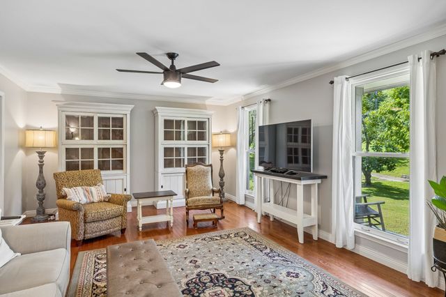 2039 Sunny Side Dr, Brentwood, TN 37027
