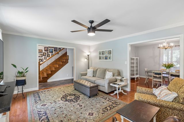 2039 Sunny Side Dr, Brentwood, TN 37027