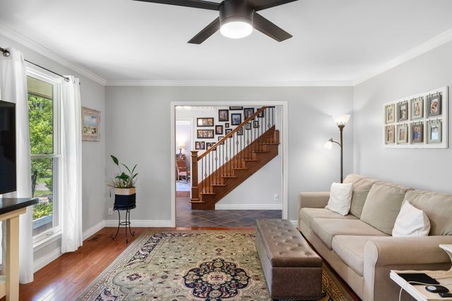 2039 Sunny Side Dr, Brentwood, TN 37027