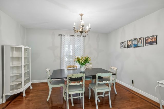 2039 Sunny Side Dr, Brentwood, TN 37027