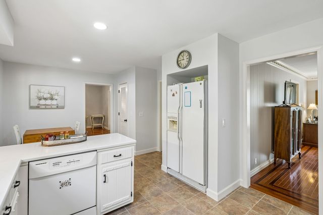2039 Sunny Side Dr, Brentwood, TN 37027