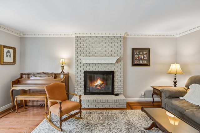2039 Sunny Side Dr, Brentwood, TN 37027