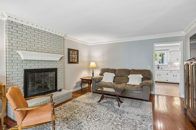 2039 Sunny Side Dr, Brentwood, TN 37027