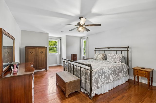 2039 Sunny Side Dr, Brentwood, TN 37027