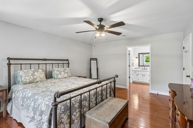 2039 Sunny Side Dr, Brentwood, TN 37027