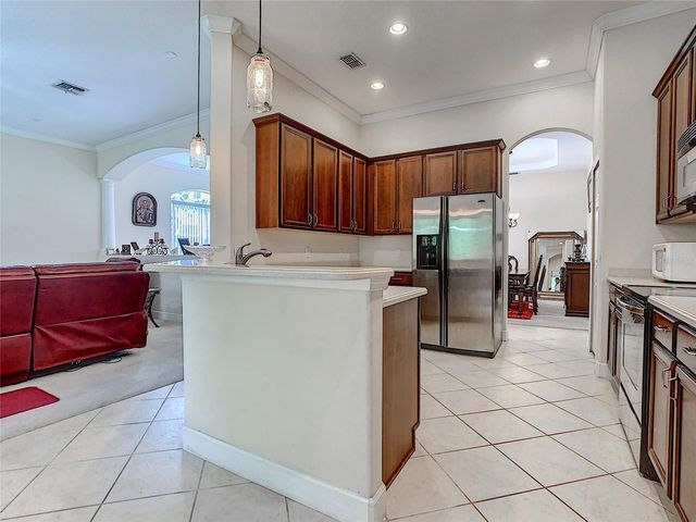 4360 BENDING BRANCH LN, Oviedo, FL 32766