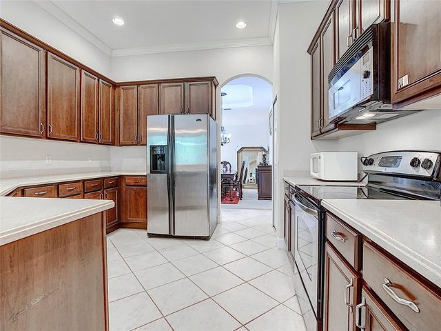 4360 BENDING BRANCH LN, Oviedo, FL 32766