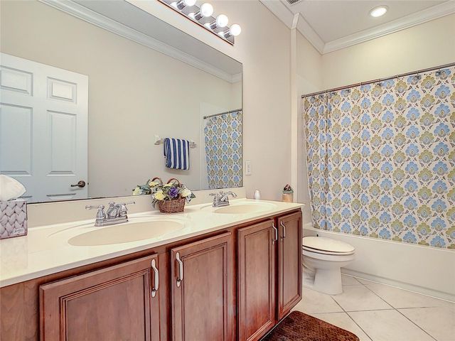 4360 BENDING BRANCH LN, Oviedo, FL 32766