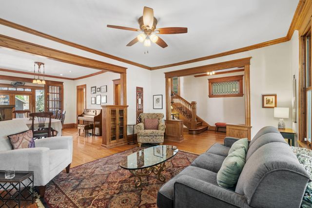 1028 Ashland Avenue, Saint Paul, MN 55104