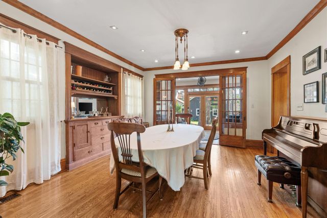 1028 Ashland Avenue, Saint Paul, MN 55104