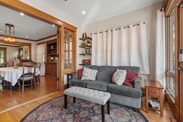 1028 Ashland Avenue, Saint Paul, MN 55104