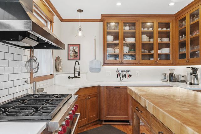 1028 Ashland Avenue, Saint Paul, MN 55104