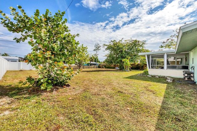 119 SUNNYSIDE STREET NW, Port Charlotte, FL 33952