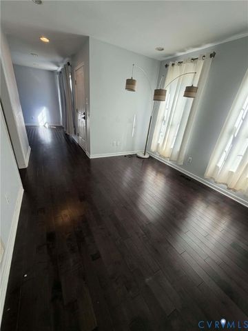 7480 Zorbas Ln, Mechanicsville, VA 23111