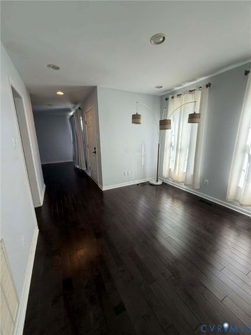 7480 Zorbas Ln, Mechanicsville, VA 23111