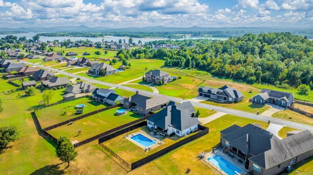 133 Plantation Drive, Mayflower, AR 72106