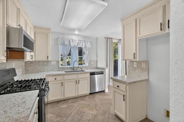 1176 Cobblestone Street, Salinas, CA 93905