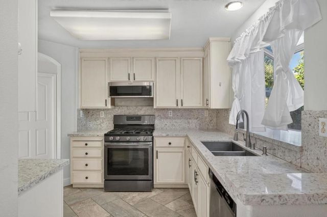 1176 Cobblestone Street, Salinas, CA 93905