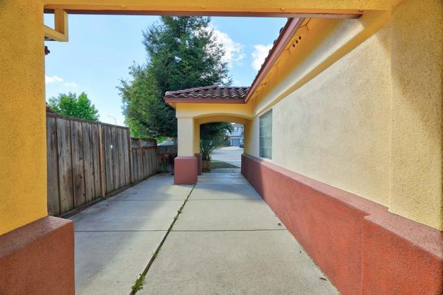 1176 Cobblestone Street, Salinas, CA 93905