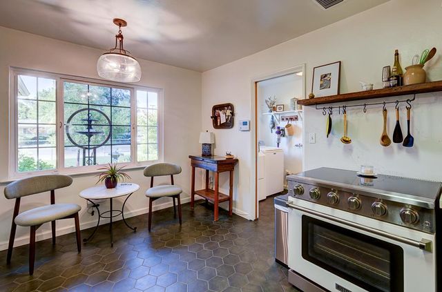 5394 Easterby Drive N, Fresno, CA 93727