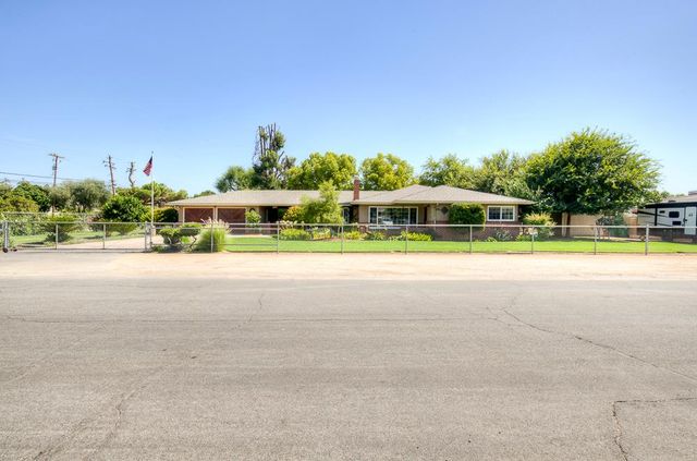 5394 Easterby Drive N, Fresno, CA 93727