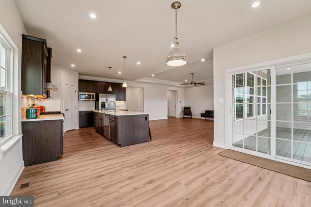 1423 RAMBLEWOOD DR, Emmitsburg, MD 21727