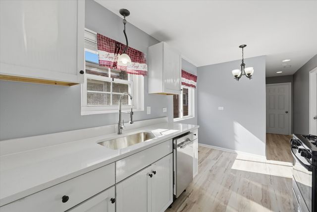 1148 W 115th Street, Chicago, IL 60643