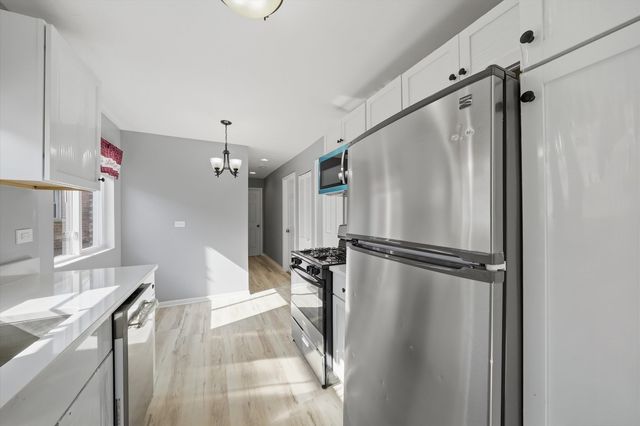 1148 W 115th Street, Chicago, IL 60643