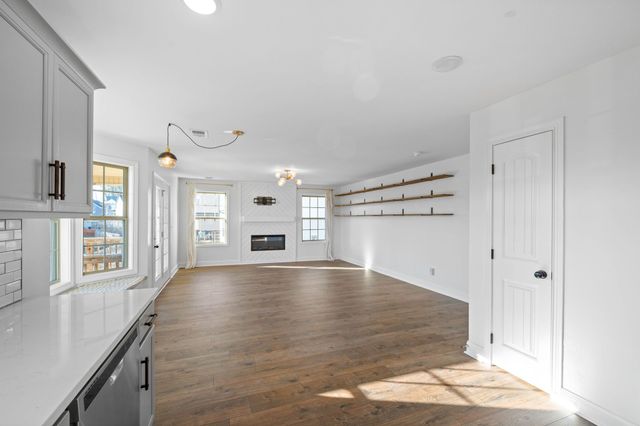 473 Woodtrace Dr, Clarksville, TN 37042