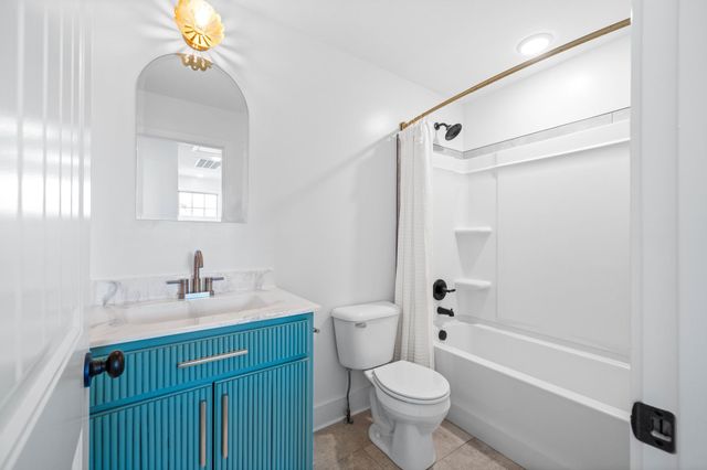 473 Woodtrace Dr, Clarksville, TN 37042