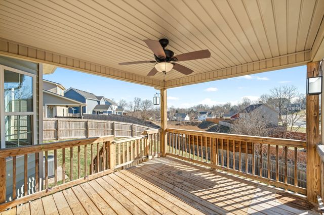 473 Woodtrace Dr, Clarksville, TN 37042