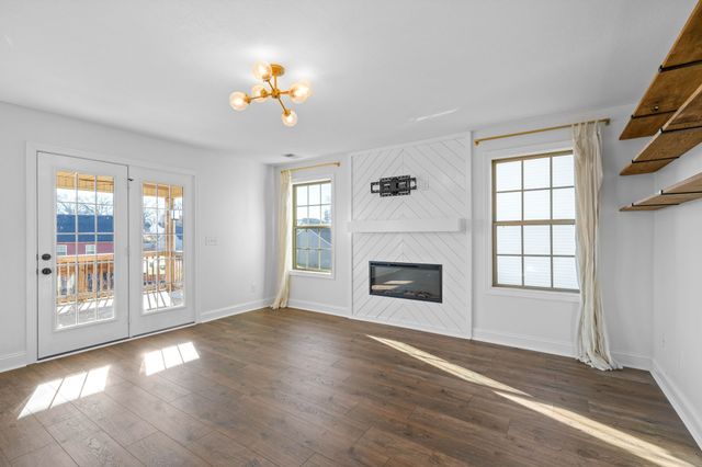 473 Woodtrace Dr, Clarksville, TN 37042