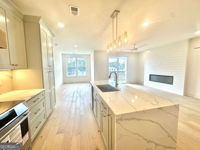 1050 Blair Ln 203, Peachtree City, GA 30269
