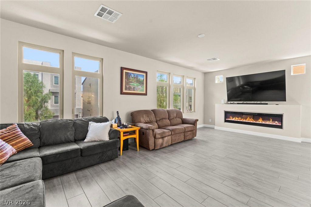 8145 Caldera Creek Street, Las Vegas, NV 89113 — photo 3