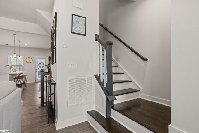 107 Rollins Avenue, Greenville, SC 29607