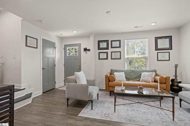 107 Rollins Avenue, Greenville, SC 29607