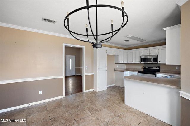 600 Madeline Cove, Florence, MS 39073