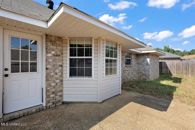600 Madeline Cove, Florence, MS 39073