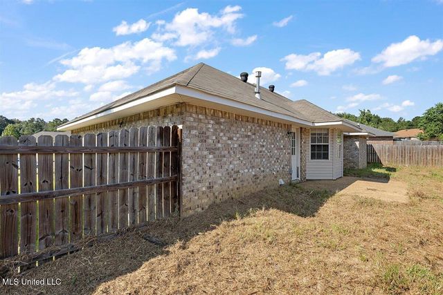 600 Madeline Cove, Florence, MS 39073