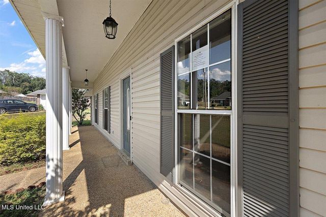 600 Madeline Cove, Florence, MS 39073