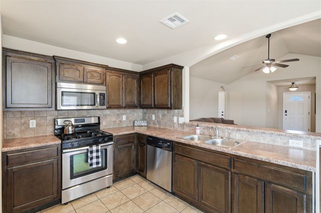 11716 E 109th Street N, Owasso, OK 74055