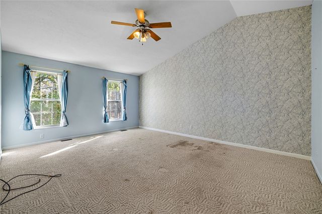 3349 Long Branch Dr, Neshannock Twp, PA 16105