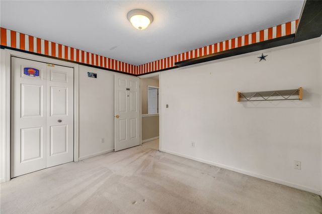 3349 Long Branch Dr, Neshannock Twp, PA 16105